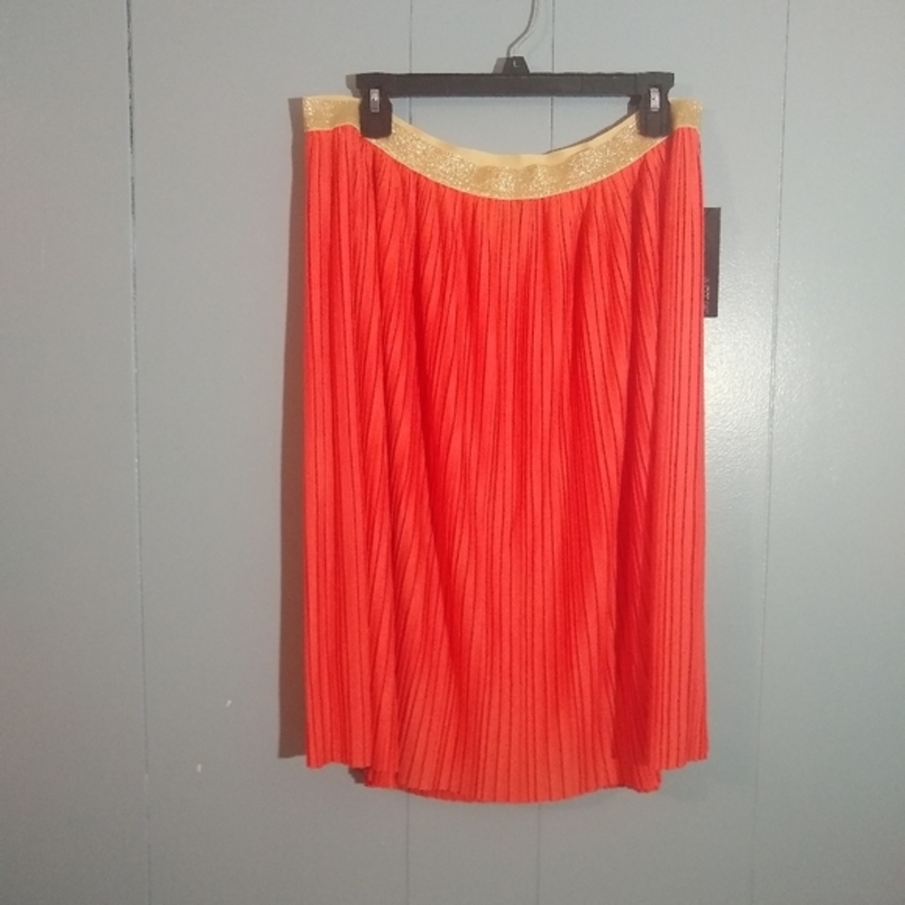 Apt9 NWT gold and coral skirt